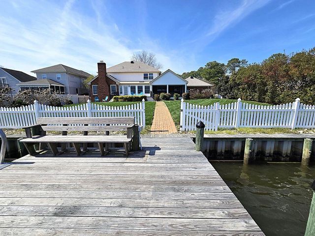 2 Canal DR, Poquoson, VA 23662