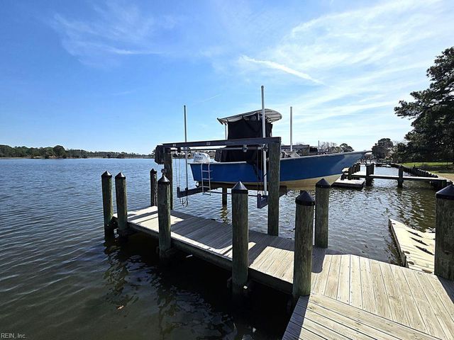 2 Canal DR, Poquoson, VA 23662
