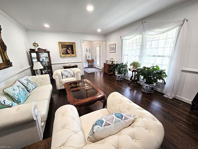 2 Canal DR, Poquoson, VA 23662