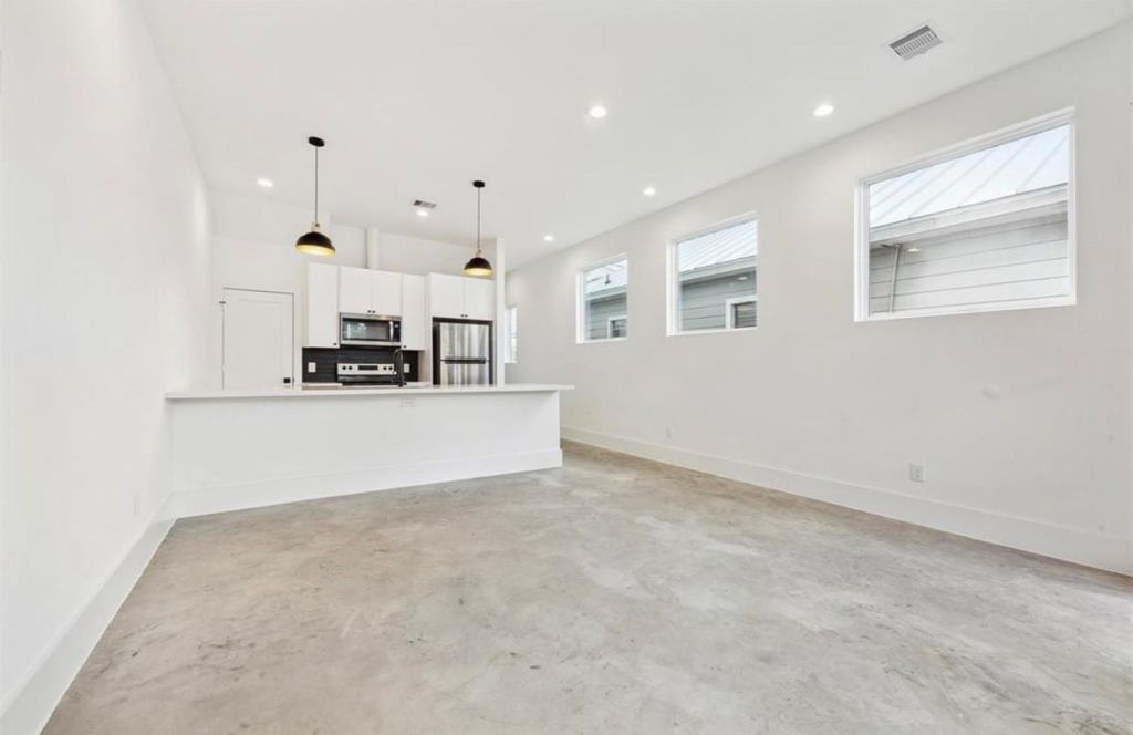316 N Everton Street C, Houston, TX 77003