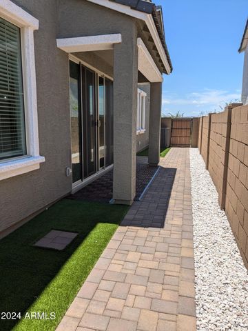2207 W Paso Trail, Phoenix, AZ 85085