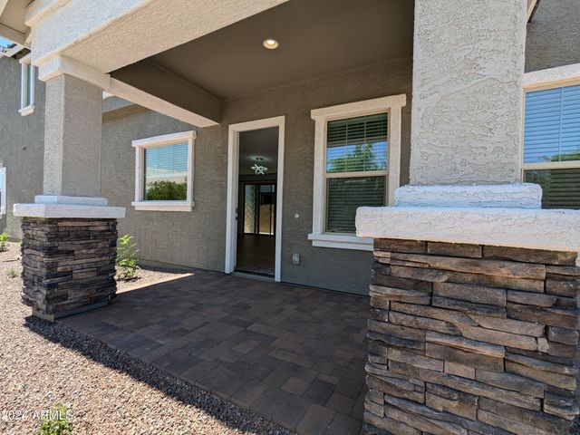 2207 W Paso Trail, Phoenix, AZ 85085