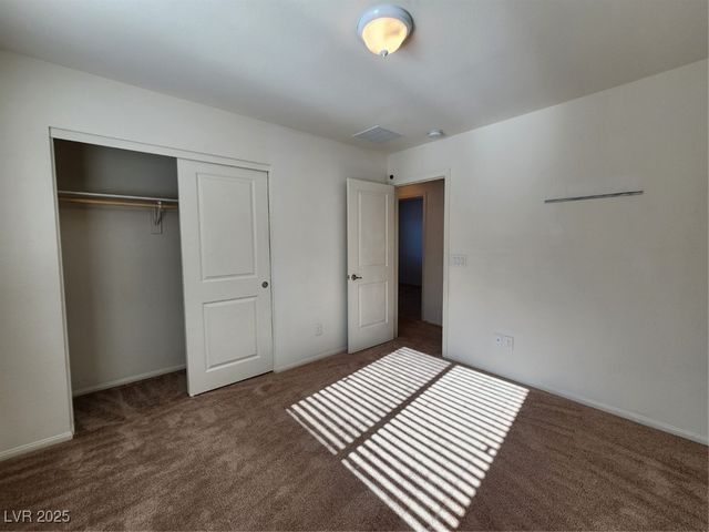 5828 Bonita Rose Street, Las Vegas, NV 89113