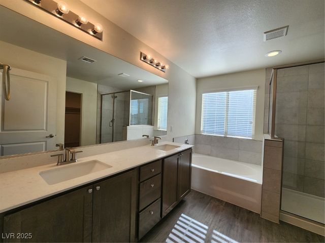 5828 Bonita Rose Street, Las Vegas, NV 89113