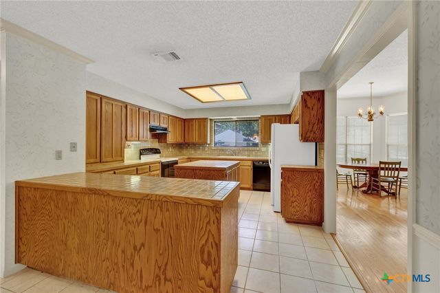 1940 Squire Circle, New Braunfels, TX 78130
