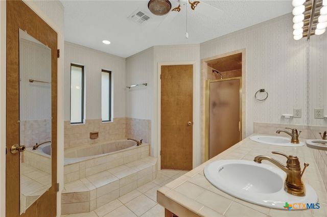 1940 Squire Circle, New Braunfels, TX 78130