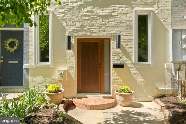 15 15TH ST SE, Washington, DC 20003