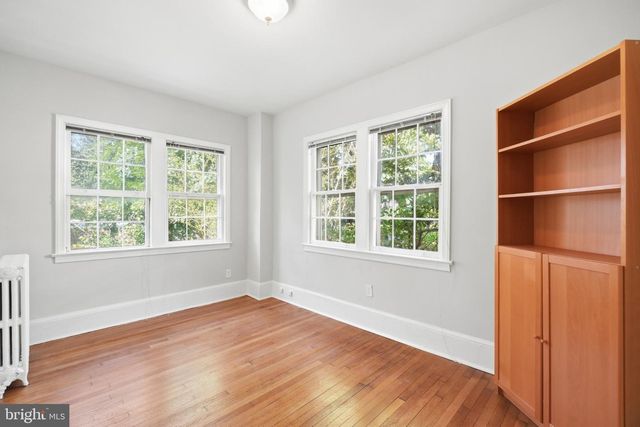 15 15TH ST SE, Washington, DC 20003