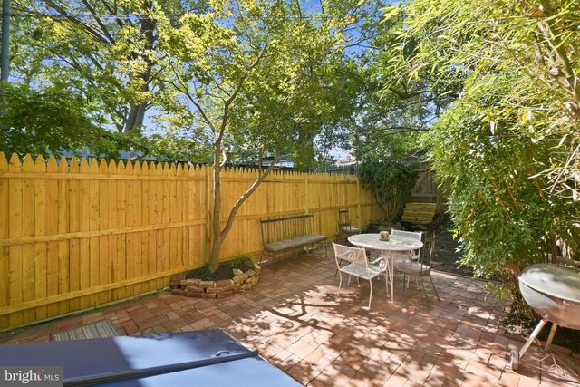 15 15TH ST SE, Washington, DC 20003
