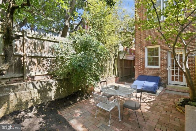 15 15TH ST SE, Washington, DC 20003