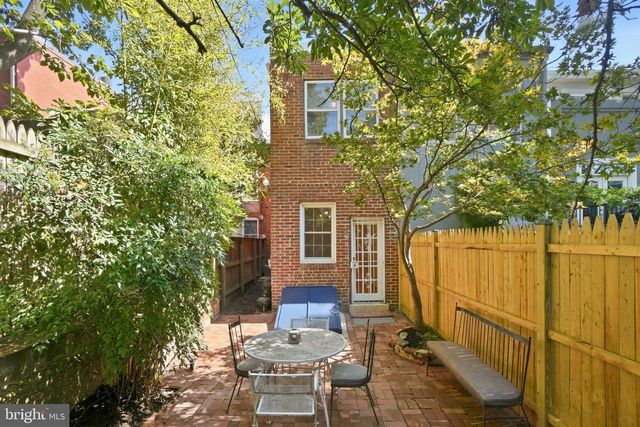 15 15TH ST SE, Washington, DC 20003