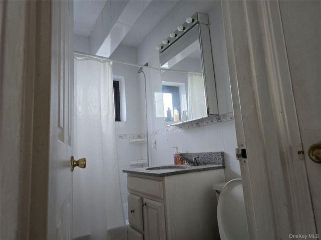 86-70 Francis Lewis A78, Holliswood, NY 11427