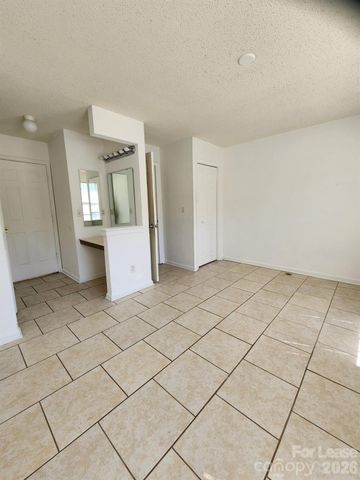529 Lex Drive, Charlotte, NC 28262