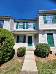 529 Lex Drive, Charlotte, NC 28262