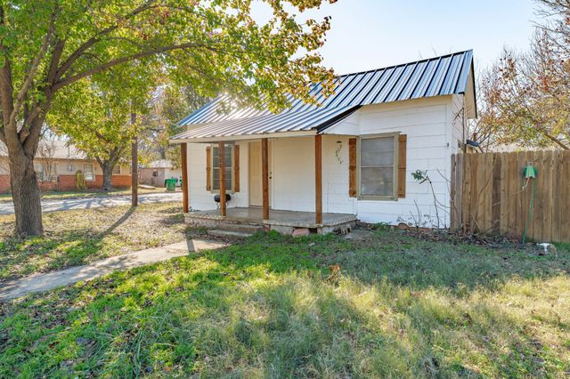 1000 N Clinton Street N, Stephenville, TX 76401