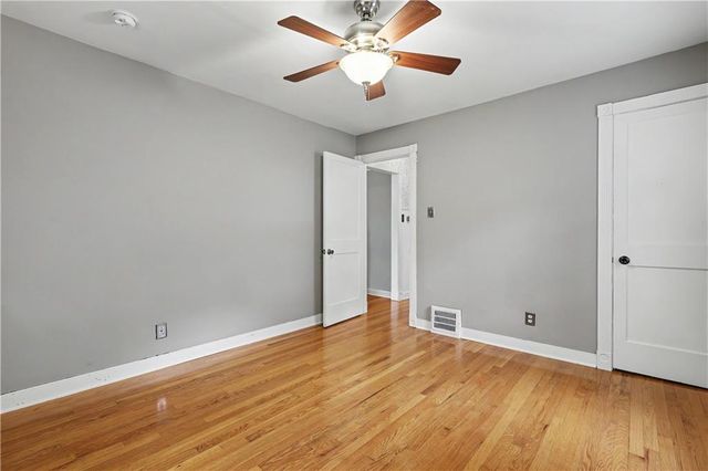 5416 W 51 Street, Roeland Park, KS 66205