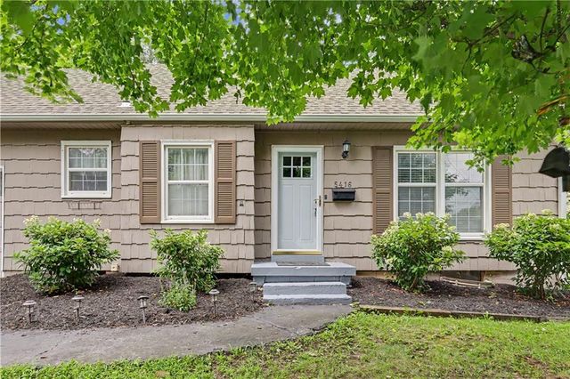 5416 W 51 Street, Roeland Park, KS 66205