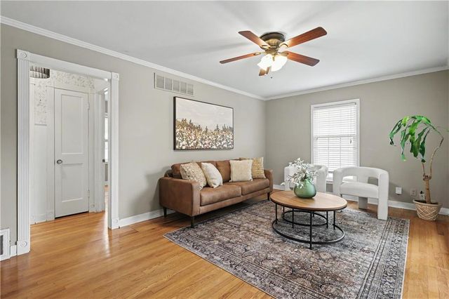 5416 W 51 Street, Roeland Park, KS 66205