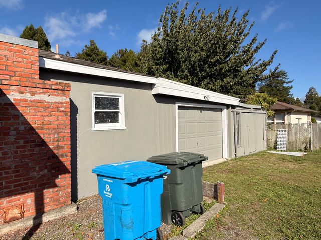 2004 Harris Street, Eureka, CA 95503