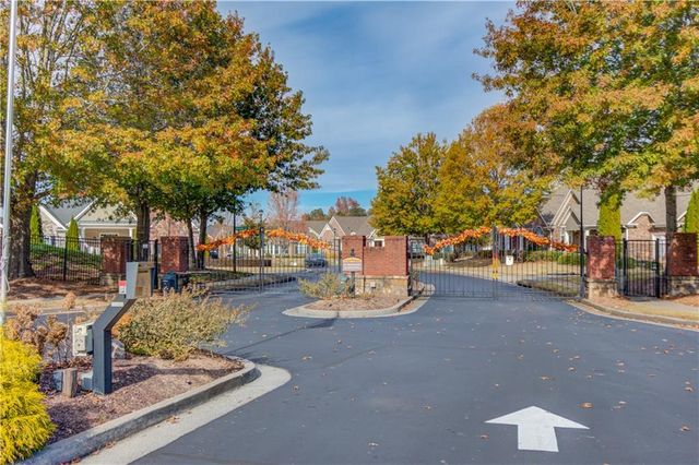 3675 Ridgehurst Lane, Buford, GA 30519