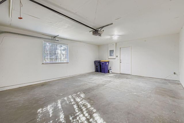 7642 Arboretum Village Place, Chanhassen, MN 55317