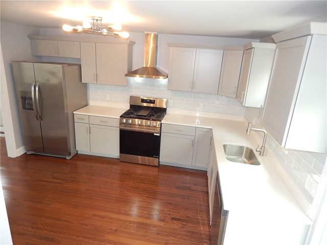 52 Hillwood Street, Cranston, RI 02920