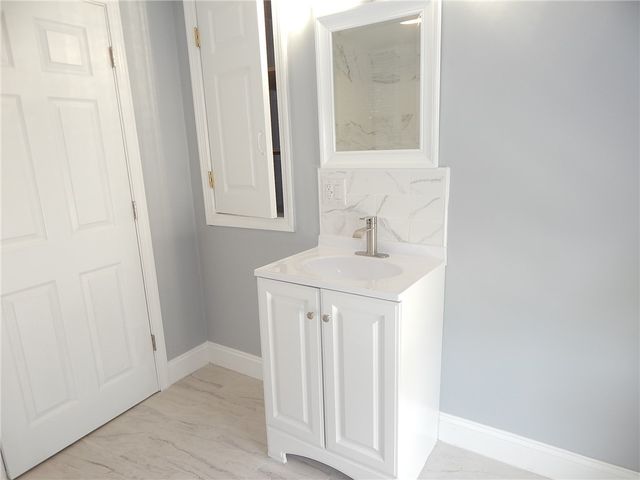 52 Hillwood Street, Cranston, RI 02920
