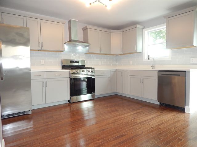 52 Hillwood Street, Cranston, RI 02920