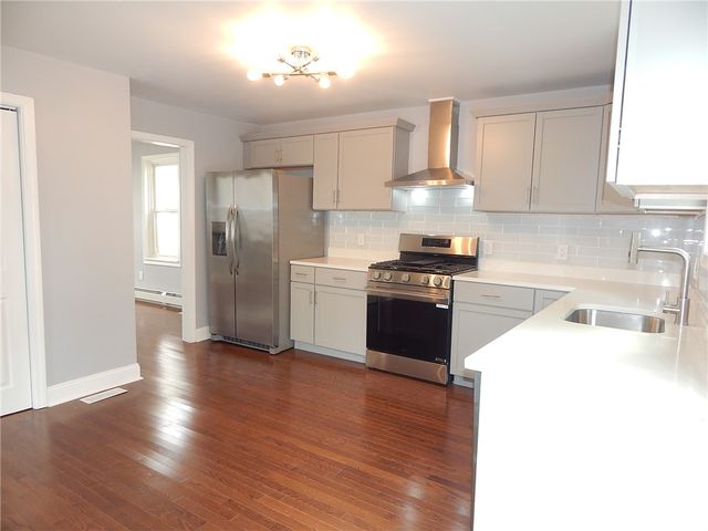52 Hillwood Street, Cranston, RI 02920