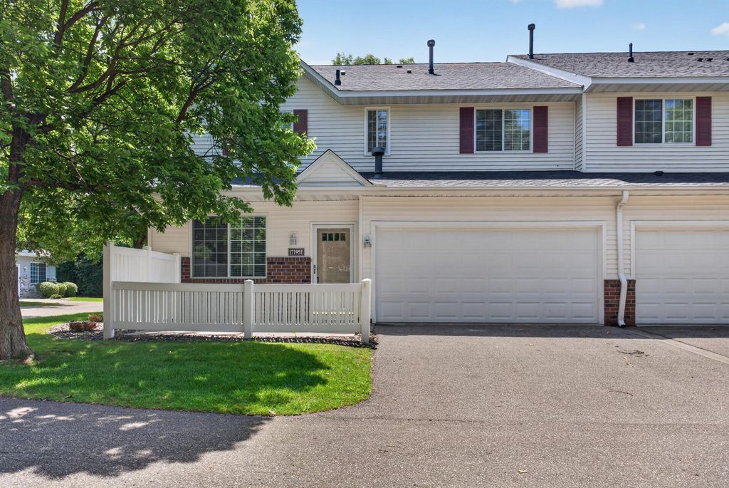 17195 49th Avenue N E, Plymouth, MN 55446