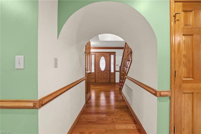 524 Warrick RD, Chesapeake, VA 23322