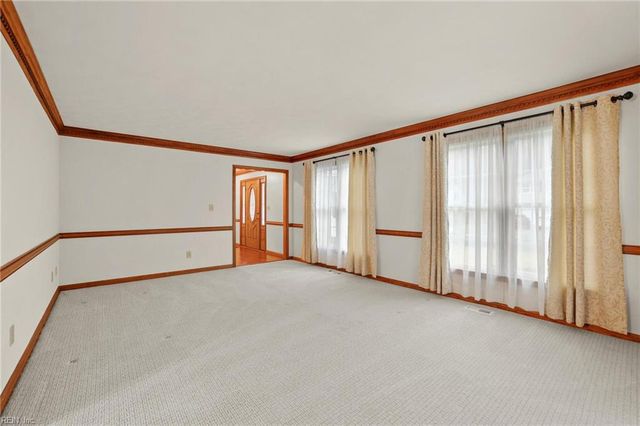 524 Warrick RD, Chesapeake, VA 23322