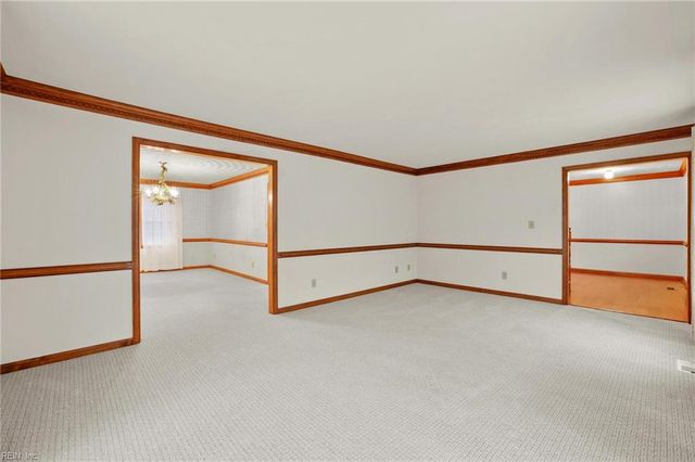 524 Warrick RD, Chesapeake, VA 23322