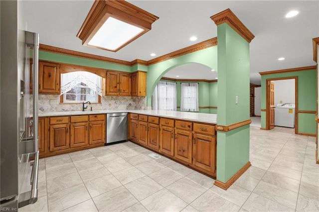 524 Warrick RD, Chesapeake, VA 23322