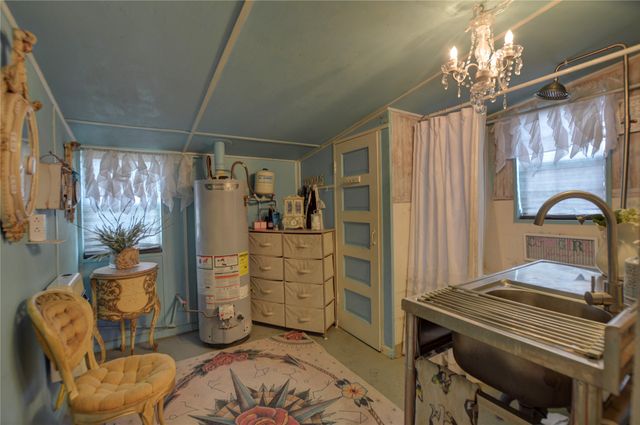 2579 State Highway 6, Valley Mills, TX 76689