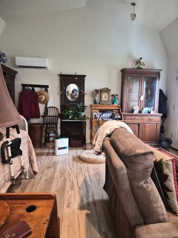 2579 State Highway 6, Valley Mills, TX 76689