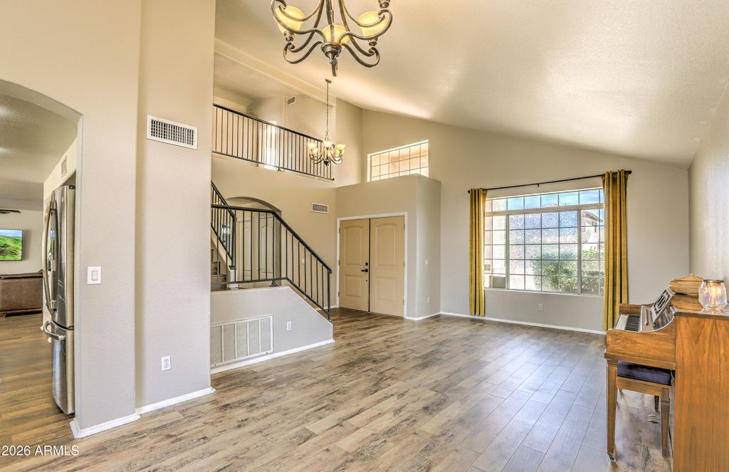 Image 14 of property listing at 8602 W JOAN DE ARC Avenue, Peoria, AZ 85381