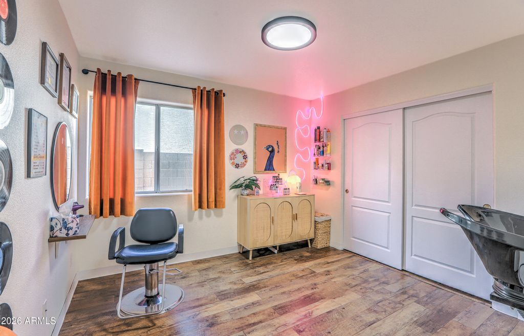 Image 17 of property listing at 8602 W JOAN DE ARC Avenue, Peoria, AZ 85381