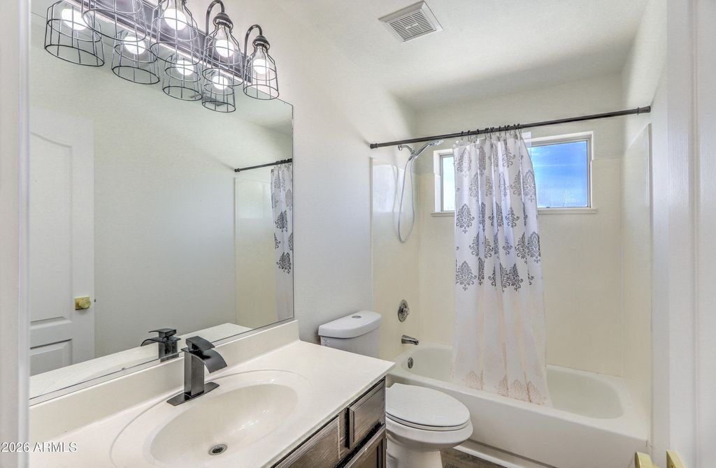 Image 26 of property listing at 8602 W JOAN DE ARC Avenue, Peoria, AZ 85381