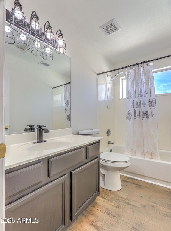 Image 27 of property listing at 8602 W JOAN DE ARC Avenue, Peoria, AZ 85381