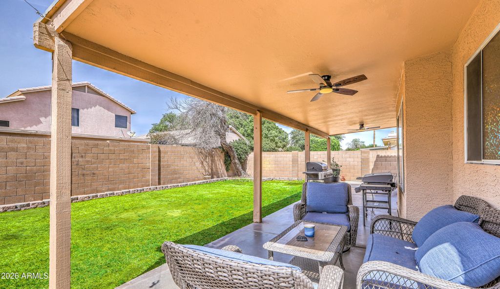 Image 34 of property listing at 8602 W JOAN DE ARC Avenue, Peoria, AZ 85381