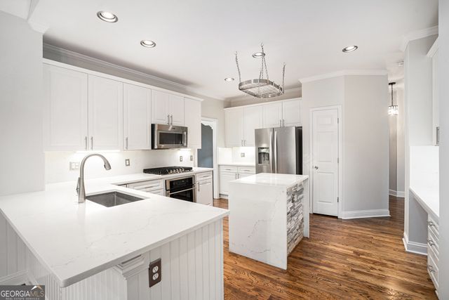 523 Sycamore Point, Woodstock, GA 30189
