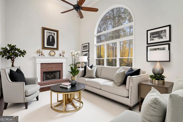 523 Sycamore Point, Woodstock, GA 30189