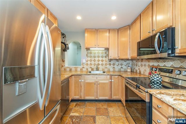 91 Roseland Avenue C7, Caldwell, NJ 07006