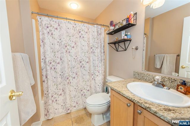 91 Roseland Avenue C7, Caldwell, NJ 07006