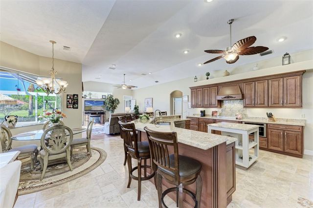 8315 EAGLE CROSSING, Sarasota, FL 34241