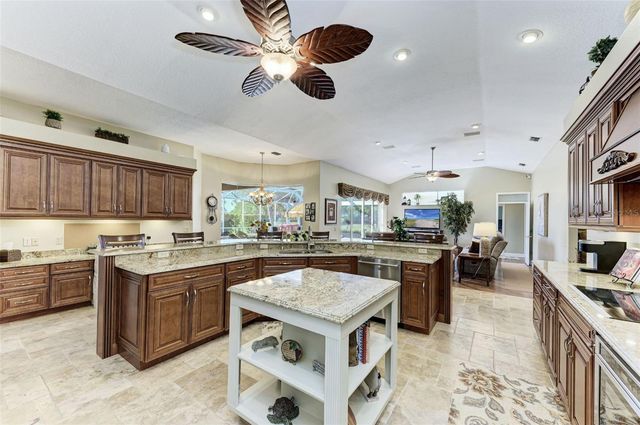 8315 EAGLE CROSSING, Sarasota, FL 34241