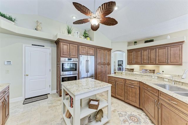 8315 EAGLE CROSSING, Sarasota, FL 34241