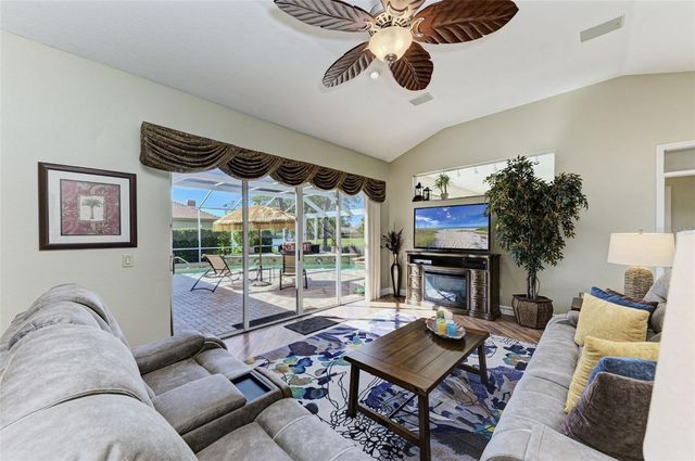 8315 EAGLE CROSSING, Sarasota, FL 34241