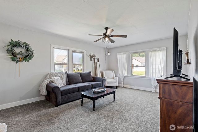 80 SW McFadden Avenue, Chehalis, WA 98532